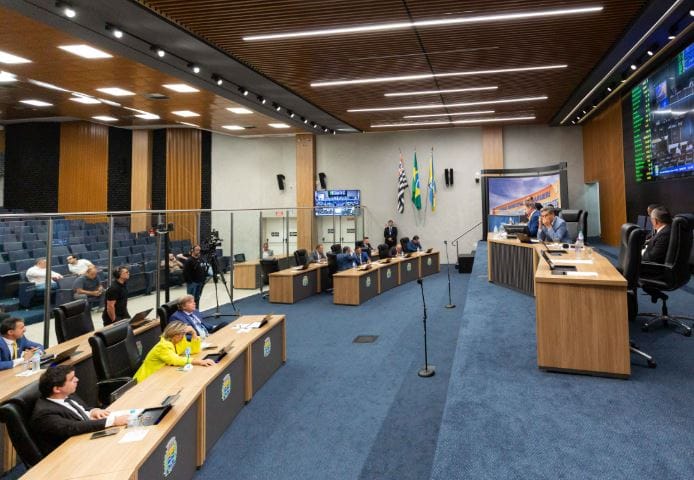 Barueri altera regras para contratação temporária de servidores