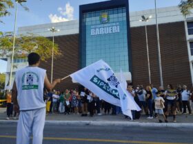Sindicato de servidores de Barueri ingressa na Justiça contra taxação da Prefeitura