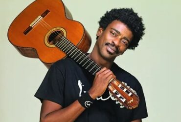 Barueri encerra shows de Natal com Ira! e Seu Jorge