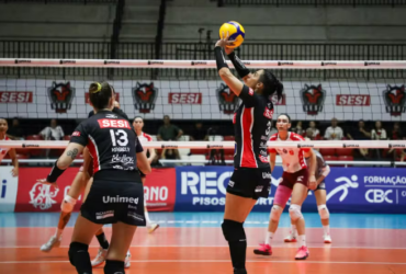 Barueri perde para o Sesi-Bauru e se complica na Superliga feminina de vôlei