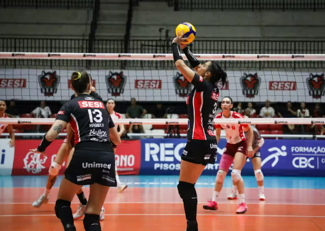 Barueri perde para o Sesi-Bauru e se complica na Superliga feminina de vôlei