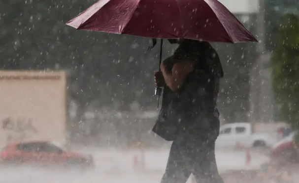 Defesa Civil emite alerta para risco de tempestades na região até segunda, 9/2