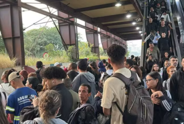 Problema na rede aérea afeta circulação de trens nas linhas 8 e 9 da ViaMobilidade