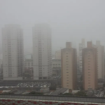 Semana começa com chuva até terça e dias nublados de quarta a domingo