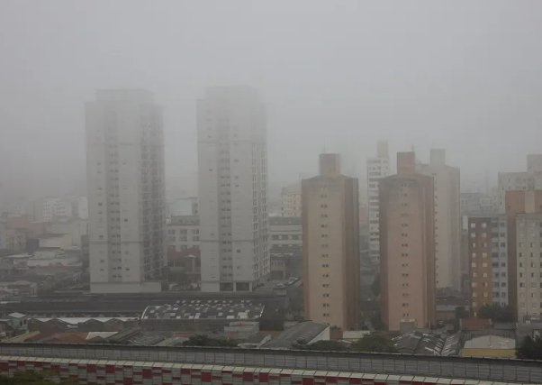 Semana começa com chuva até terça e dias nublados de quarta a domingo