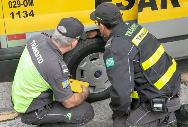 Fiscalização identifica irregularidades em veículos de transporte escolar em Barueri