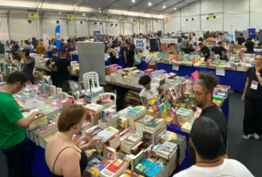 ROLÊ EM SP - Unesp realiza feira do livro com descontos a partir de 50% até domingo