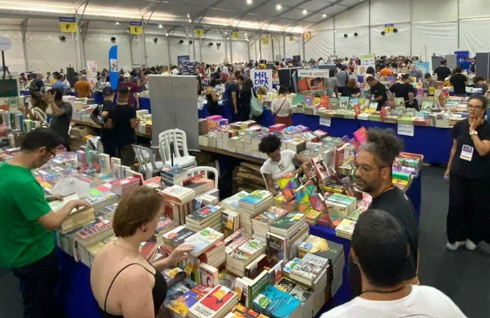 ROLÊ EM SP - Unesp realiza feira do livro com descontos a partir de 50% até domingo