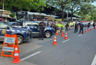 Ações no trânsito de Barueri encontram carro com mais de R$ 650 mil em multas