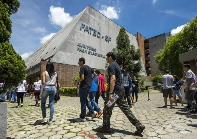 Fatec prorroga prazo de inscrição para o vestibular em todas as unidades do estado