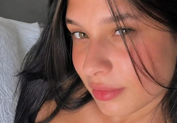 Jovem que morreu ao ser atirada de ponte sem proteção é sepultada em Jandira