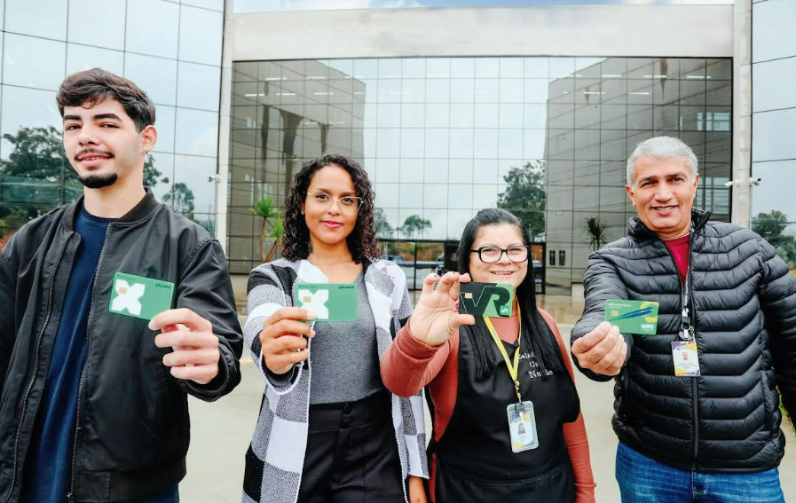 Santana de Parnaíba estende cartão-alimentação a todos os servidores municipais