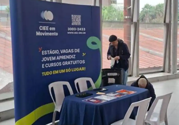Ação do Ciee em estações da ViaMobilidade ensina como conseguir vagas de estágio