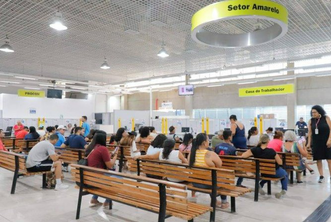 Casa do Trabalhador tem vagas para todos os níveis de ensino e salário de até R$ 4,5 mil