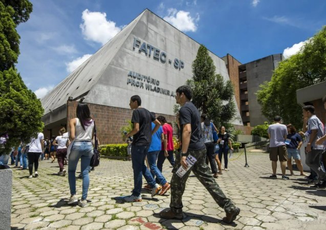 Fatec prorroga prazo de inscrição para o vestibular em todas as unidades do estado