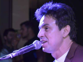 Allen Lima faz viagem no tempo por clássicos da música brasileira na Praça das Artes