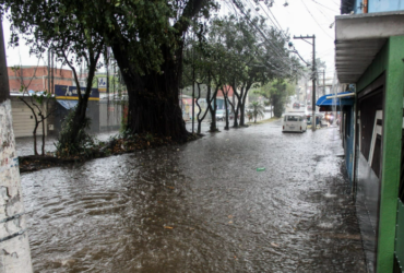 Defesa Civil emite alerta para chuvas fortes e vendavais na quarta e na quinta, 29 e 30/7
