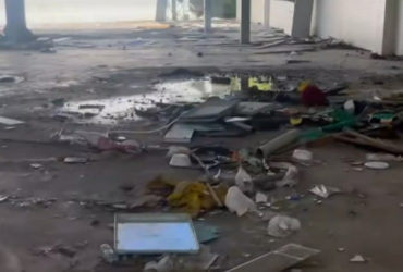 Moradores denunciam abandono de prédio onde deveria ser construída nova escola