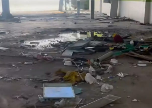 Moradores denunciam abandono de prédio onde deveria ser construída nova escola