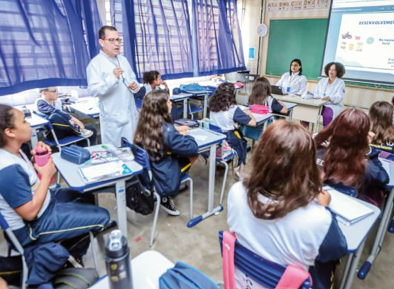 Santana de Parnaíba abre concurso para professores atuarem no magistério municipal