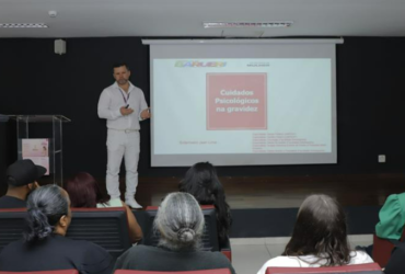 Programa Mãe, a Grande Viagem oferece informação e orientação a gestantes