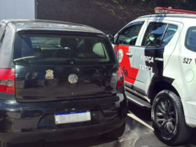 Polícia apreende carro com placa falsa circulando por Barueri a 200 km do verdadeiro
