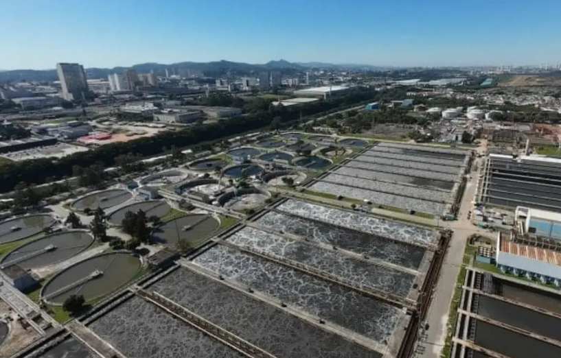 Chegada de bomba de grande porte inicia processo de ampliação da ETE da Aldeia