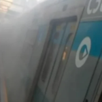 Trem da linha 8-Diamante é evacuado por causa de fumaça e cheiro de queimado
