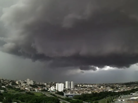 Frente fria que chega derruba temperaturas durante as noites a partir de sexta, 21/8