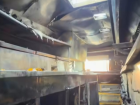 Incêndio atinge hamburgueria que funciona num ônibus no Parque dos Camargos