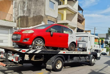 Prefeitura recolheu 126 automóveis abandonados nas ruas da cidade durante este ano