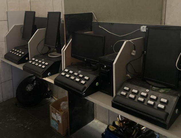 Polícia desmonta casa de jogos com sete máquinas caça-níquel na região do Votupoca