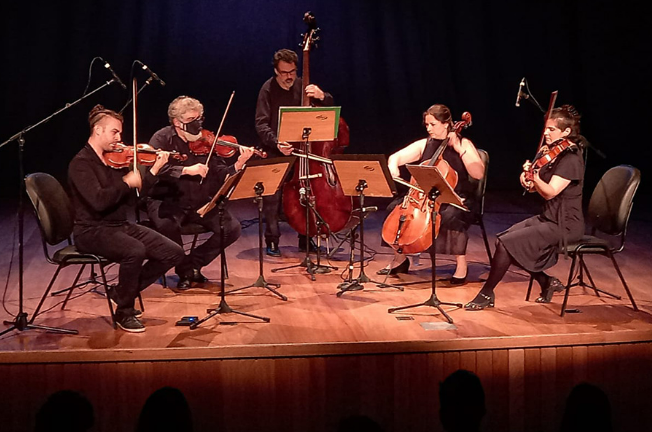 Clássicos do rock serão tema de apresentação da Camerata de Cordas na Praça das Artes