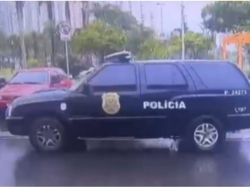 Polícia faz buscas no gabinete do presidente da Câmara nas investigações da máfia dos caixões Polícia faz buscas no gabinete do presidente da Câmara nas investigações da máfia dos caixões