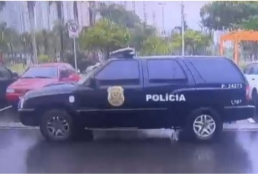 Polícia faz buscas no gabinete do presidente da Câmara nas investigações da máfia dos caixões