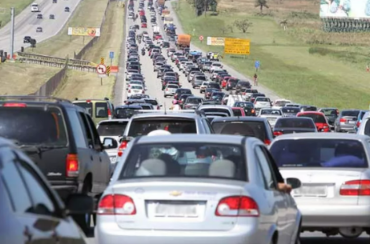 Ecovias estima que mais de um milhão de veículos passem pela Castelo no fim de semana prolongado
