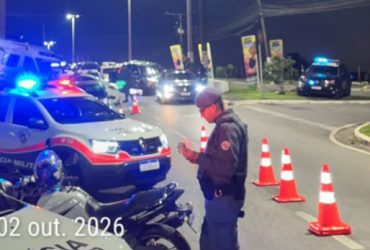 Em uma noite, fiscalização da PM apreende 30 veículos com irregularidades em Barueri