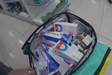 PM evita assalto a farmácia em Jandira e recupera R$ 92 mil em medicamentos roubados