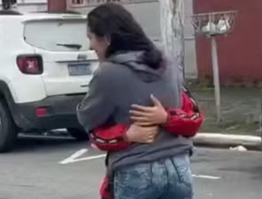 Após 18 dias, mãe reencontra em Praia Grande filha de 10 anos que havia sido sequestrada pelo pai