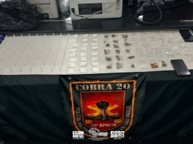 PM prende um adulto e um adolescente em flagrante por tráfico de drogas no Engenho Novo